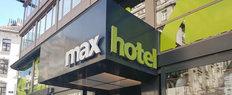 Maxhotel