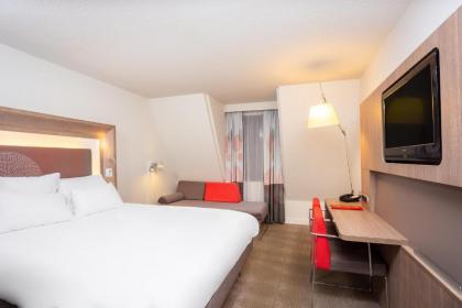 Hotel Novotel Brussels Off Grand Place - image 7