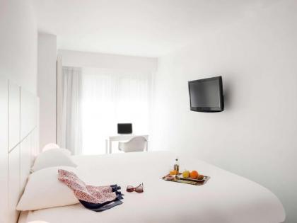 ibis Styles Hotel Brussels Louise - image 11