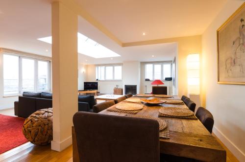 3 Bedroom Penthouse - image 4