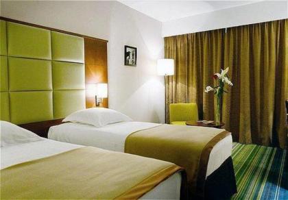 New Hotel Charlemagne - image 1