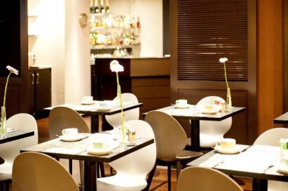 New Hotel Charlemagne - image 12