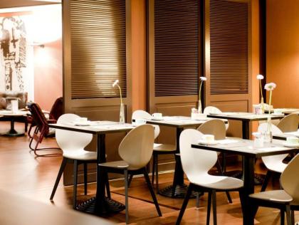 New Hotel Charlemagne - image 16