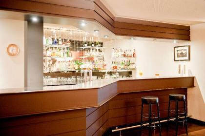 New Hotel Charlemagne - image 5
