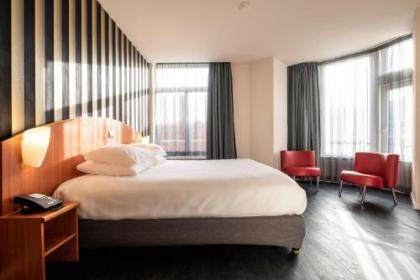 Aris Grand Place Hotel - image 1
