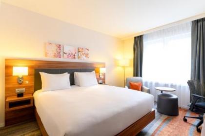 Hilton Garden Inn Brussels City Centre - image 1