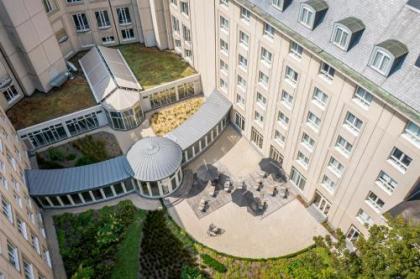 Hilton Garden Inn Brussels City Centre - image 2