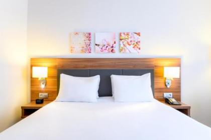 Hilton Garden Inn Brussels City Centre - image 3