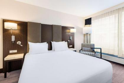 NH Hotel Stephanie - image 7