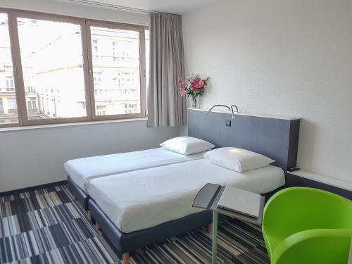 Maxhotel - main image