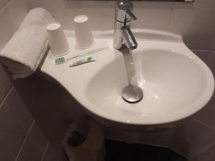 Maxhotel - image 6