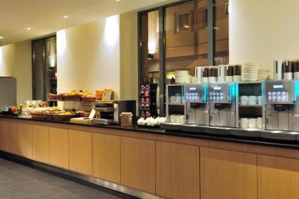 Novotel Brussels City Centre - image 14