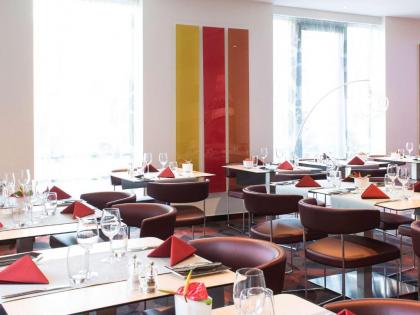 Novotel Brussels City Centre - image 17