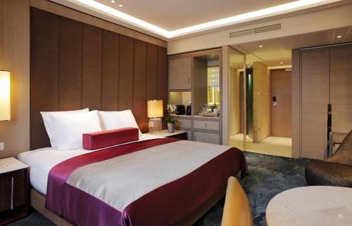Tangla Hotel Brussels - image 3