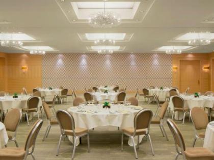 Sheraton Brussels Airport Hotel - image 4