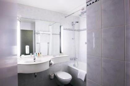 Holiday Inn Hotel Brussels Airport - image 4