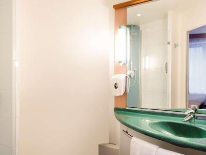 ibis Hotel Brussels Centre Gare du Midi - image 7