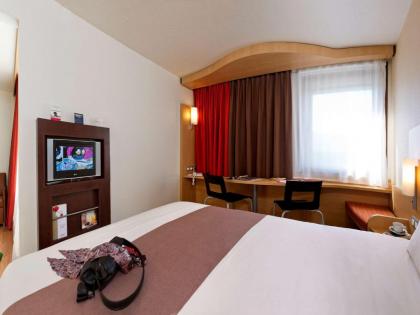 ibis Hotel Brussels Expo Atomium - image 16