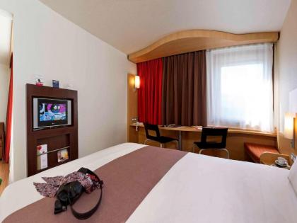 ibis Hotel Brussels Expo Atomium - image 20