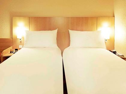 ibis Hotel Brussels Expo Atomium - image 8