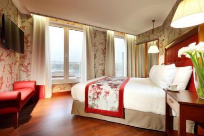 Eurostars Montgomery - image 11