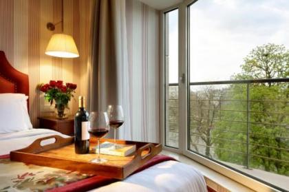 Eurostars Montgomery - image 4