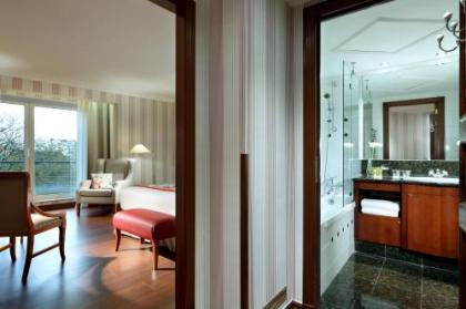 Eurostars Montgomery - image 8
