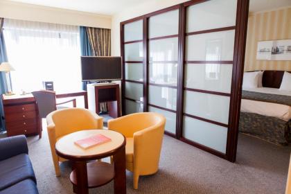 Hotel Le Châtelain - image 12