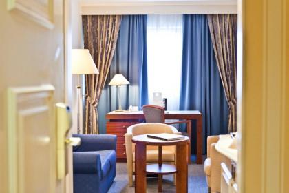 Hotel Le Châtelain - image 4