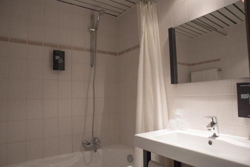 Hotel Floris Hotel Ustel Midi - image 4