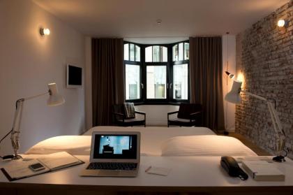 9Hotel Central - image 20
