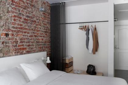 9Hotel Central - image 6
