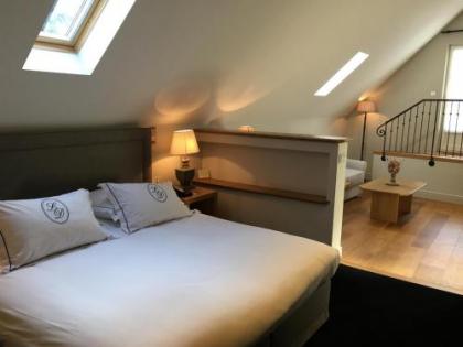 Hotel Le Dixseptième - image 10