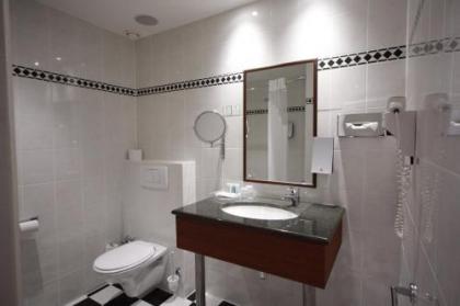 Holiday Inn Brussels Schuman - image 14