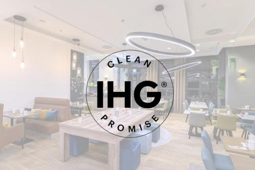 Holiday Inn Brussels Schuman - image 2