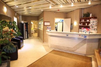 Sun Hotel - image 14