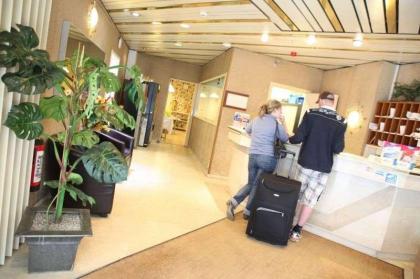 Sun Hotel - image 5