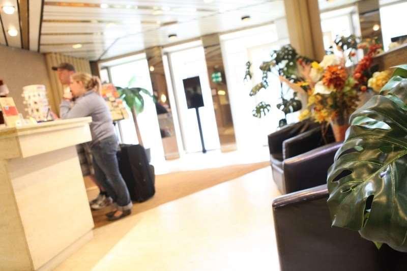 Sun Hotel - image 6