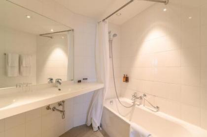 Alma Grand Place Hotel - image 14