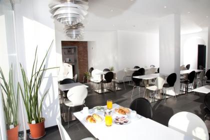 Hotel Barry - image 10