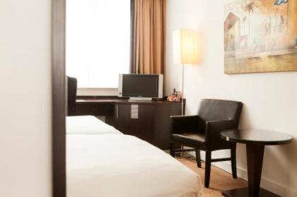Progress Hotel - image 16