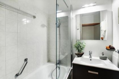 Citadines Sainte Catherine Brussels - image 12