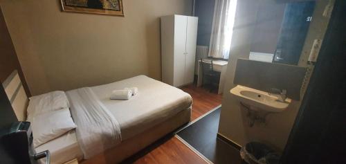 Hotel Albergo - image 4