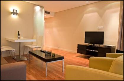 B-aparthotel Montgomery - image 11