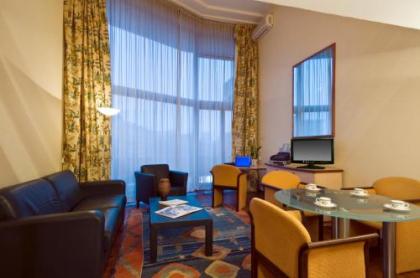 B-aparthotel Montgomery - image 18
