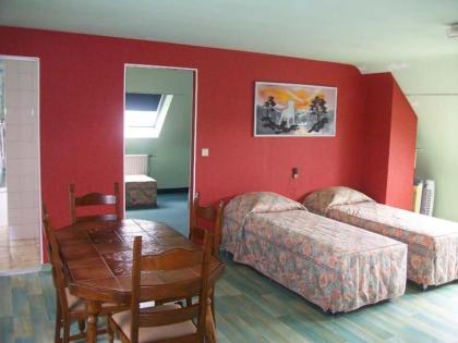 Hotel Evergreen - image 12