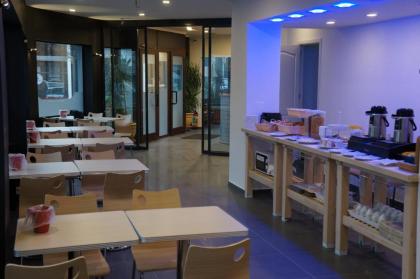 Hotel Evergreen - image 20