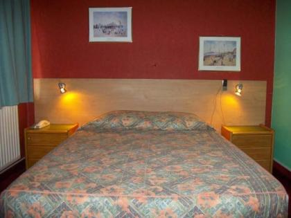 Hotel Evergreen - image 9