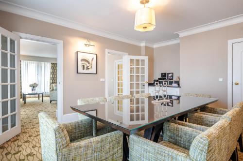 Renaissance Brussels Hotel - image 4