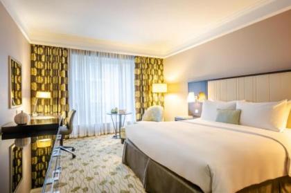 Renaissance Brussels Hotel - image 5